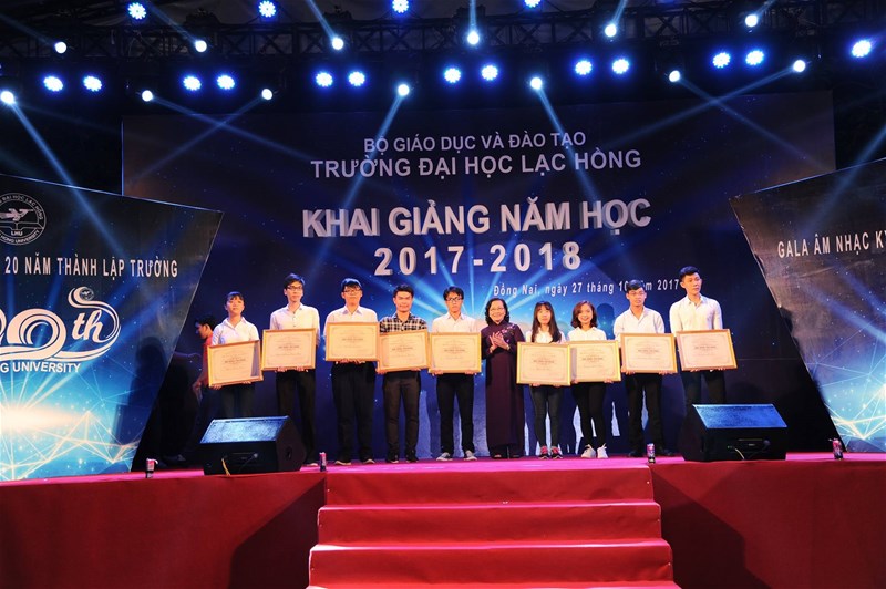 Sôi động, trẻ trung đêm Gala khai giảng năm học mới